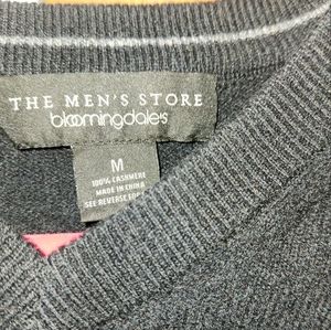 The Men's store 100% Cashmere sweater,  size M in black